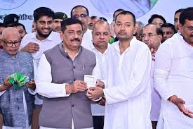 नीतीश कुमार के पुत्र निशांत ने जेडीयू की सदस्यता ली, पिता ने मिलने पर गले लगाया, चेहरे से छलकी खुशी