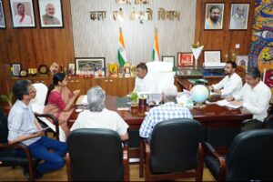 मंत्री डॉ. प्रमोद कुमार ने फिल्म निर्माण और फिल्म नीति की समीक्षा की