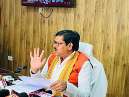 शिक्षक ट्रांसफर विवाद के बाद शिक्षा मंत्री ने प्रेस कांफ्रेस कर कहा- ट्रांसफर पूरी तरह ऐच्छिक